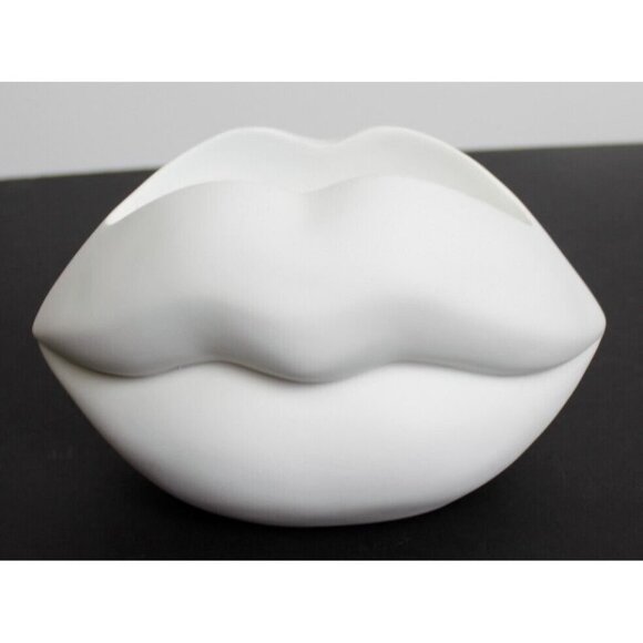 New MCM Large Lips / Mouth White Retro Modern Succulent Flower Planter Pot - Picture 5 of 6